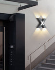 X-Lume Pro – Lampada da parete a LED a forma di X impermeabile per illuminazione esterna migliorata