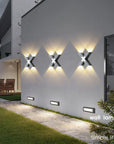 X-Lume Pro – Lampada da parete a LED a forma di X impermeabile per illuminazione esterna migliorata