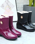 AquaShield | Stylish Waterproof PVC Mid-Tube Rain Boots for Women 3