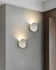 Illumaia | Minimalist Metal Wall Lamp with Circular Design 2