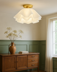 Solith | Gailon-style Ceiling Lamp with Sleek Details 0