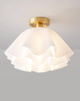 Solith | Gailon-style Ceiling Lamp with Sleek Details 5