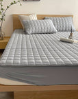 Waterproof Mattress Protector Queen - Soft, Breathable Cover for Ultimate Comfort and Hygiene 1