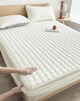 Waterproof Mattress Protector Queen - Soft, Breathable Cover for Ultimate Comfort and Hygiene 6