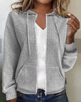 Women's Plaid Jacket – Tailored Fit, Lightweight Fabric for All Seasons, Perfect for Casual and Business Wear 4