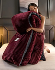 Velvet Fleece Blanket – Soft, Warm, and Stylish Bedding in Multiple Colors and Sizes