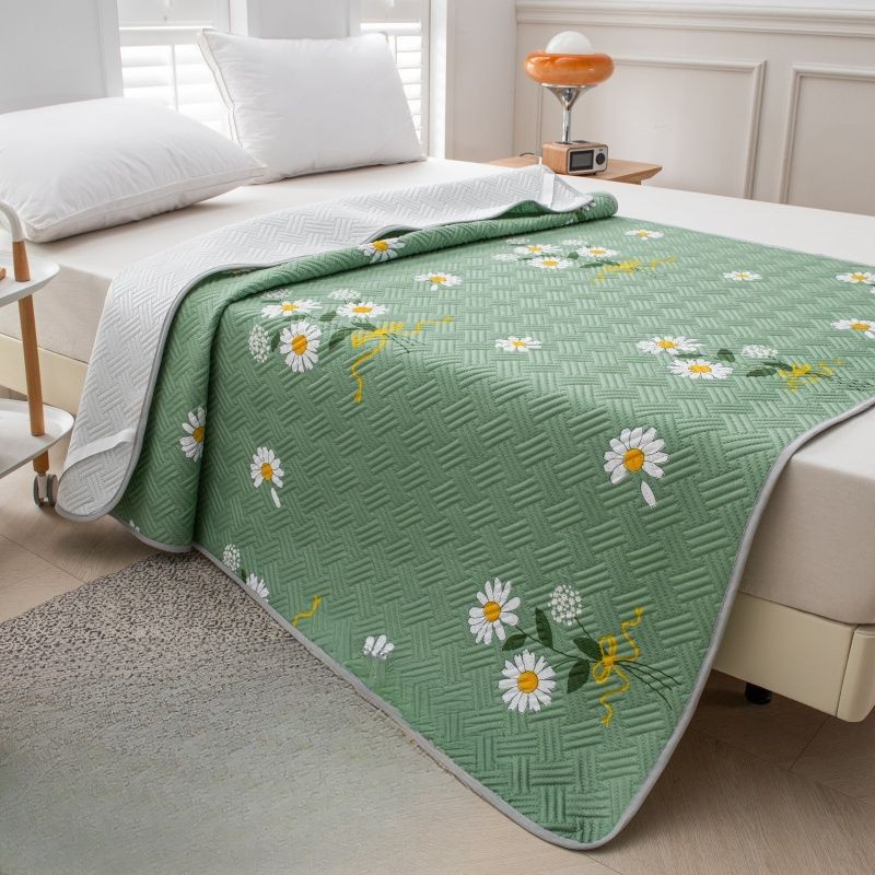Self-Cooling Dog Mat – Plush, Non-Toxic Bed for Indoor &amp; Outdoor Comfort, Easy to Clean, Available in Multiple Sizes