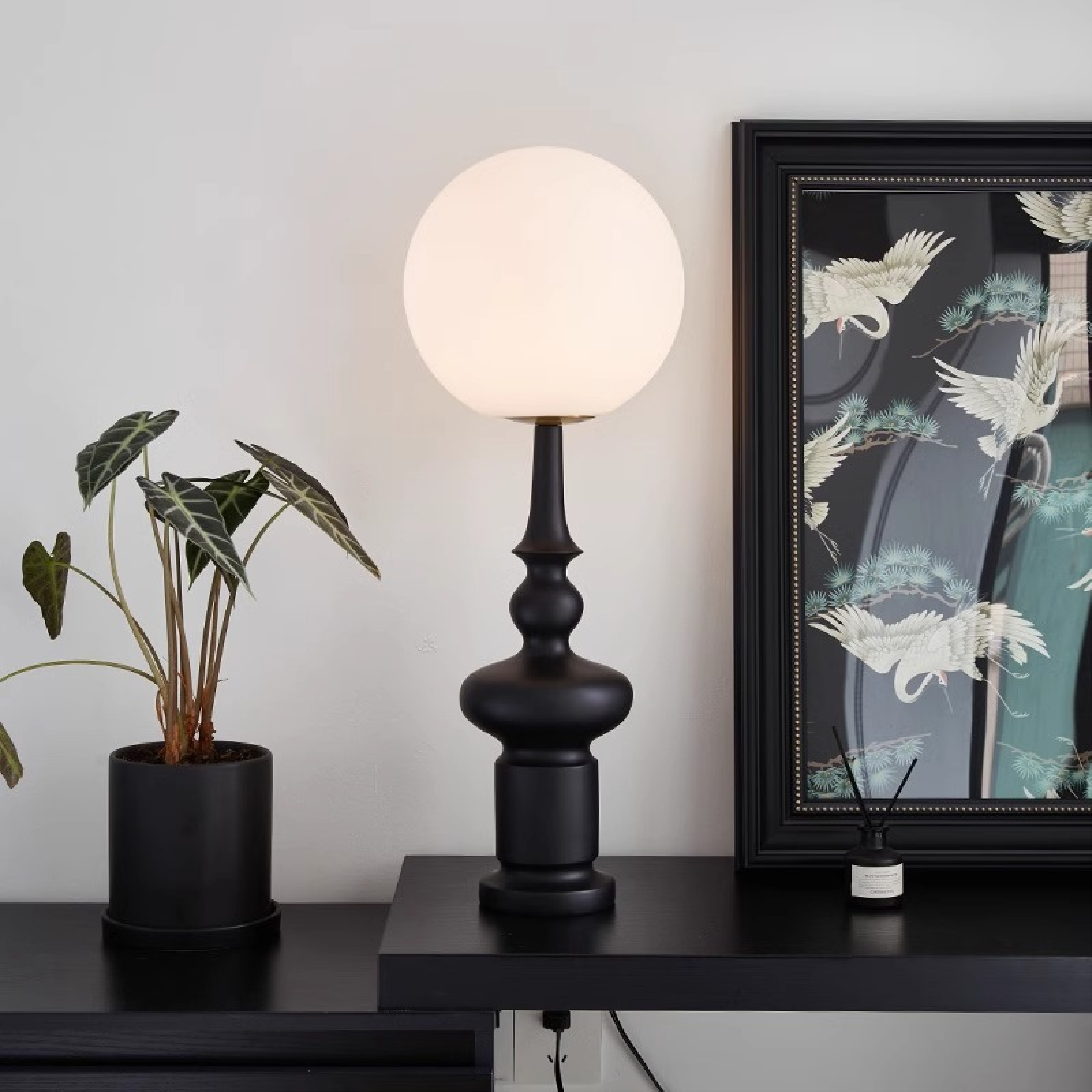 Aestheticor | Modern Bauhaus Black Floor Lamp 2