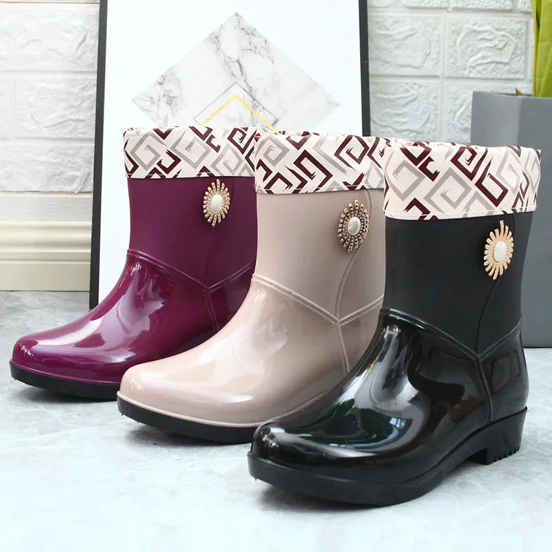 AquaShield | Stylish Waterproof PVC Mid-Tube Rain Boots for Women 2