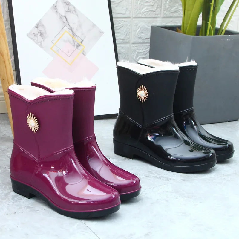 AquaShield | Stylish Waterproof PVC Mid-Tube Rain Boots for Women 3