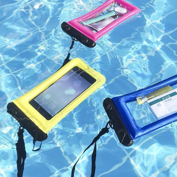 AquaWave | Durable Waterproof Floating Smartphone Case for Water Adventures 3