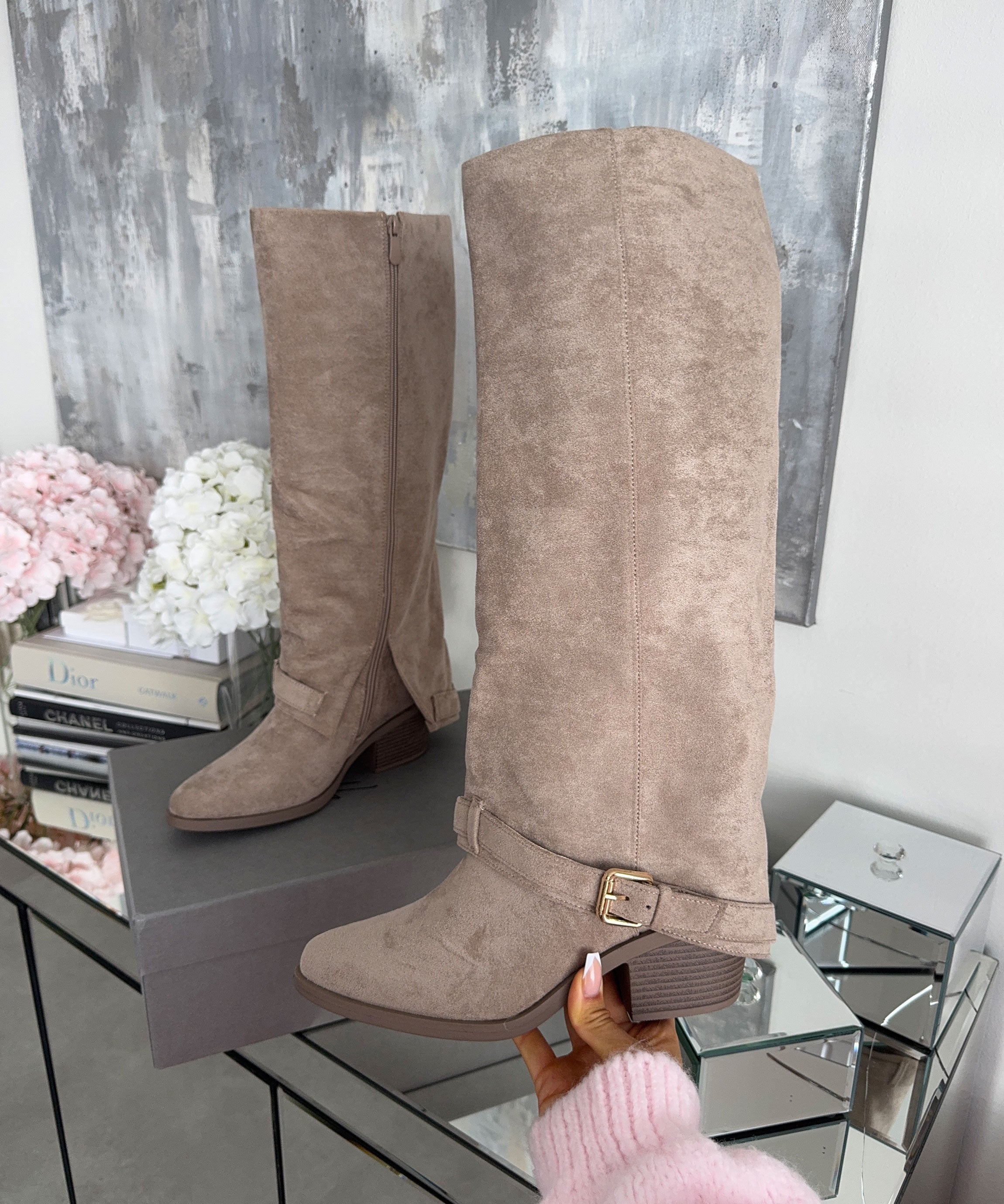 Beige Knee High Boots for Women - Stylish and Comfortable Design for Casual or Formal Wear 4