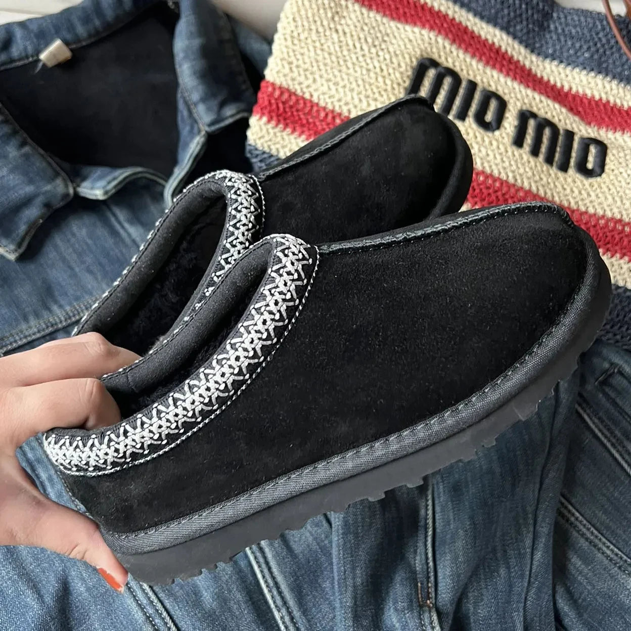 Black Women’s Ultra Mini Platform Boots – Cozy Winter Ankle Booties with Fur Lining 0