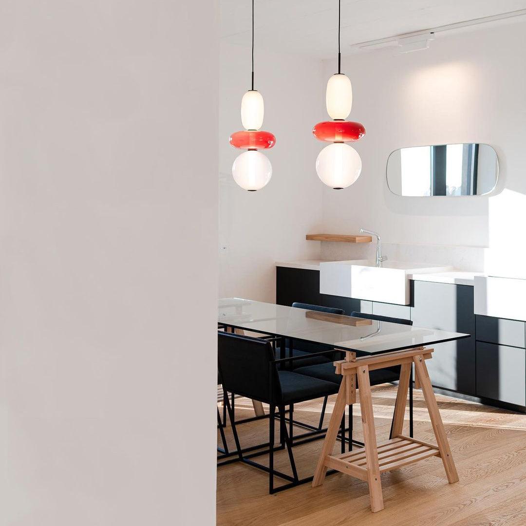 LumiClear – Eleganter Glasanhänger mit transparenter Brillanz
