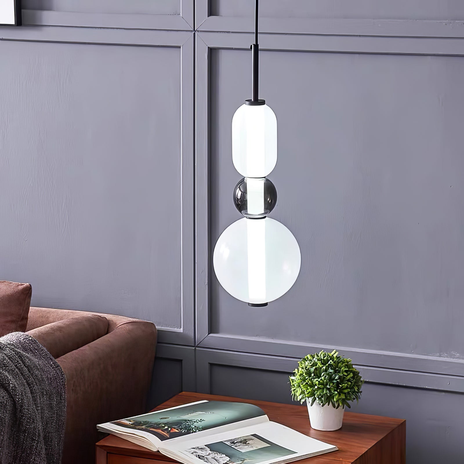 LumiClear – Eleganter Glasanhänger mit transparenter Brillanz