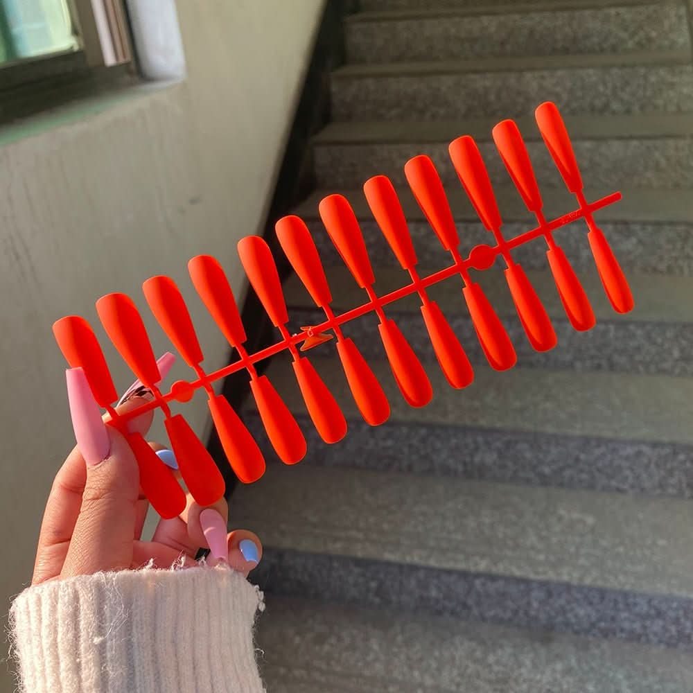 ChicNails | Matte Press-On Nails – Elegant Artificial Nails in 13 Shades 5