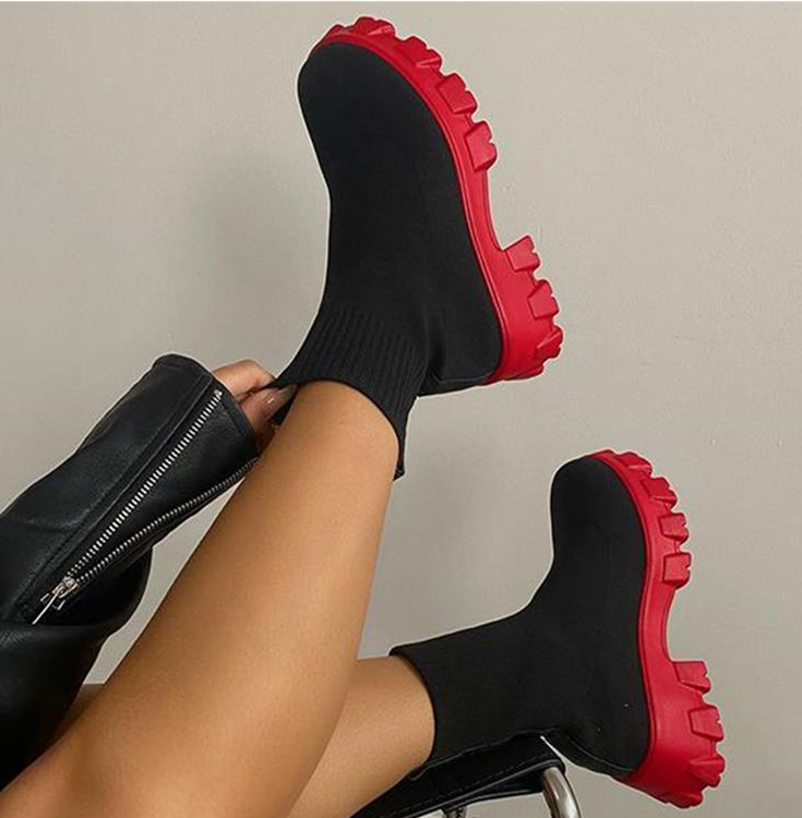 Comfortable Women&#39;s Winter Boots - Stylish and Warm Footwear for Cold Weather 7