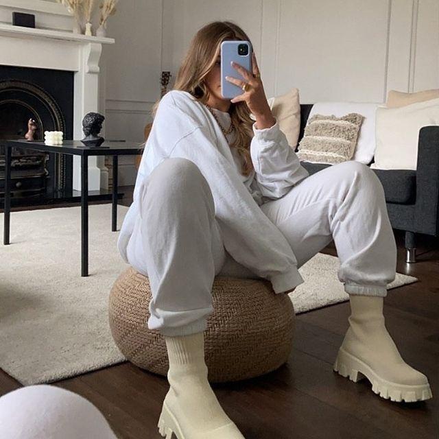 Comfortable Women&#39;s Winter Boots - Stylish and Warm Footwear for Cold Weather 8