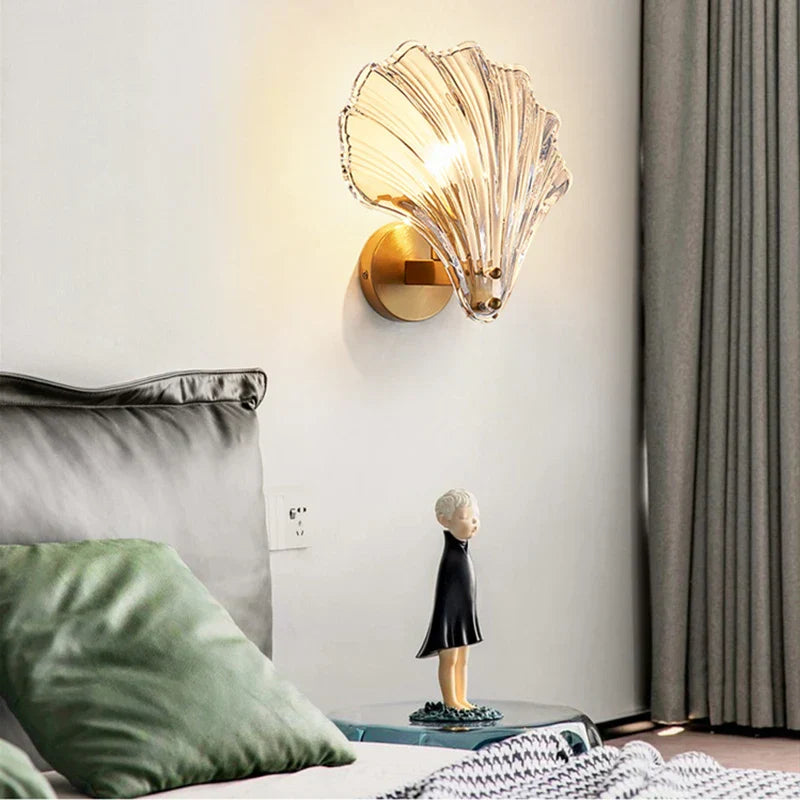 CoralGlow – Shell-Shaped Glass Wall Lamp 0