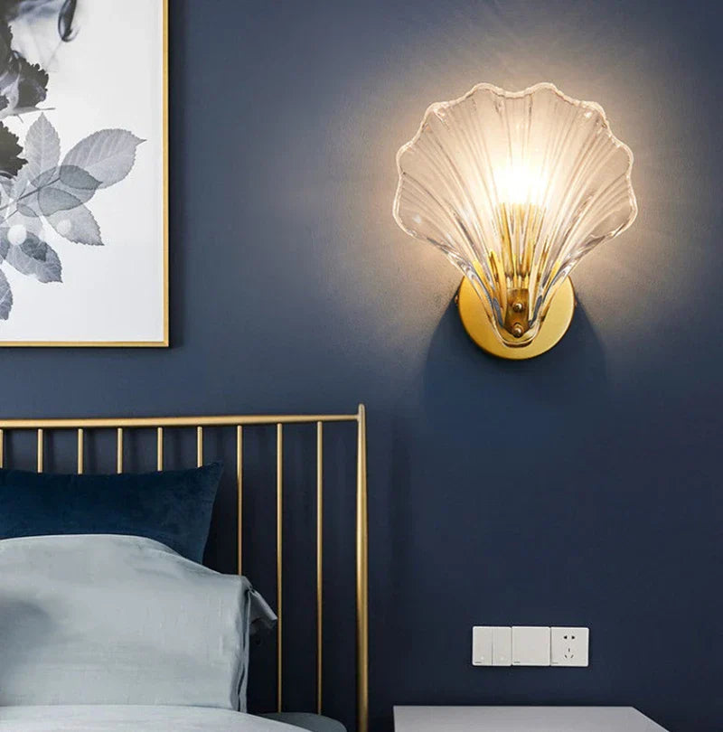 CoralGlow – Shell-Shaped Glass Wall Lamp 2