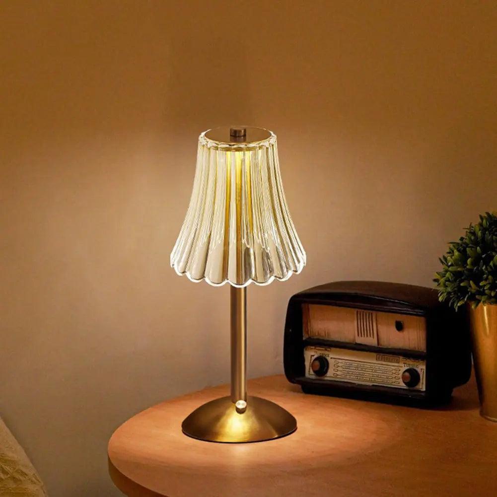 CrystalLuxe - Vintage Table Lamp with Elegant Shine 6