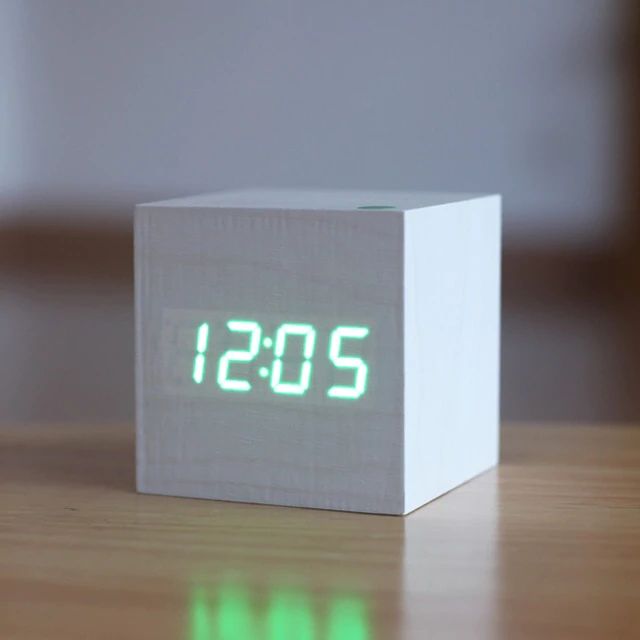 CubeCraft | Stylish Compact Digital Desk Clock for Modern Interiors 4