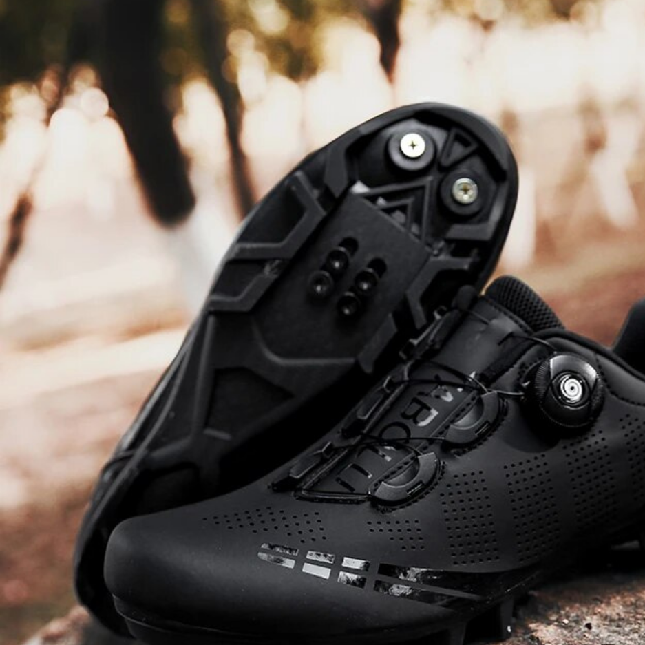 CycloFit | Stylish Ergonomic Bike Shoes for Enhanced Comfort and Performance 1
