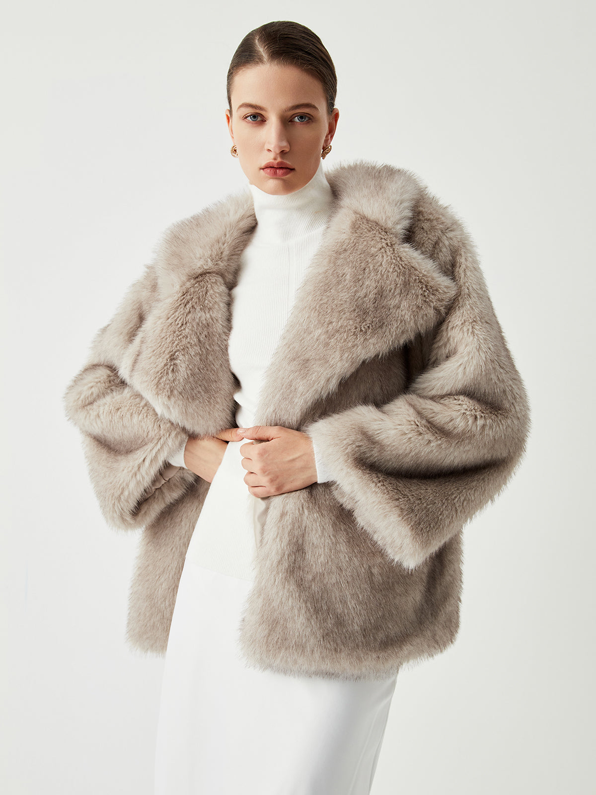 Dayana | Oversized Collared Faux Fur Coat 2