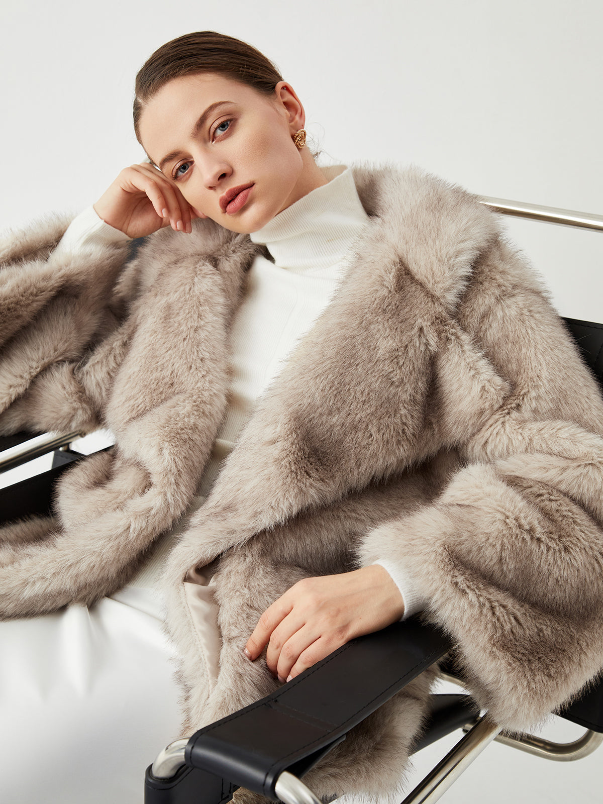 Dayana | Oversized Collared Faux Fur Coat 4