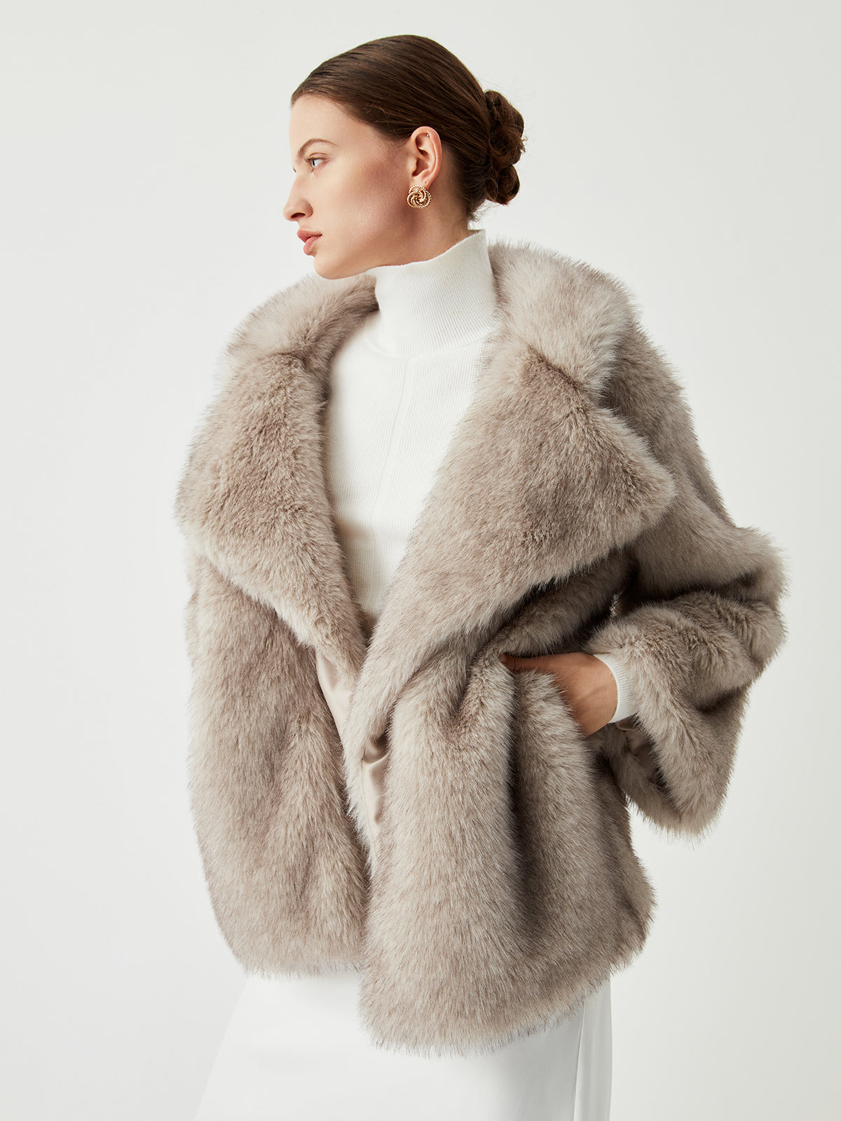 Dayana | Oversized Collared Faux Fur Coat 7