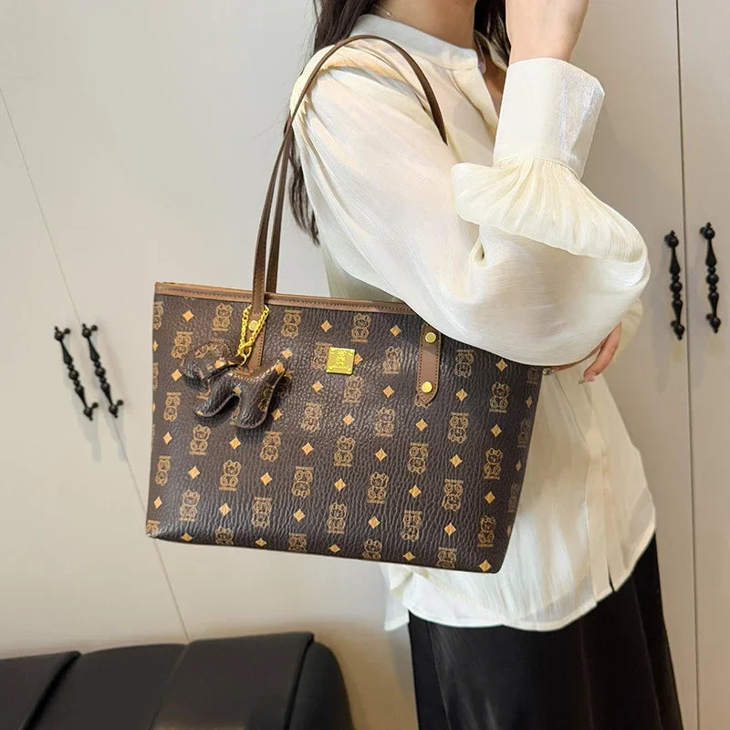 Designer Paris Fashion Crossbody Bag High-End Minimalist Leather Tote Vintage Inspired Commuter Purse Women Elegant Shopper 5