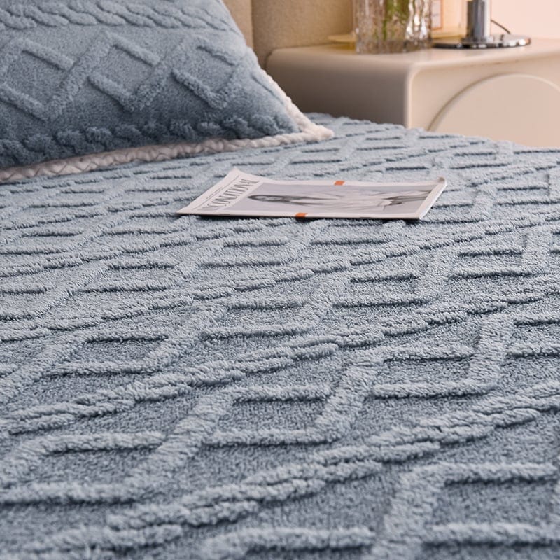 DreamLoom | Cozy Velvet Duvet Cover Set for Modern Home Aesthetics 3