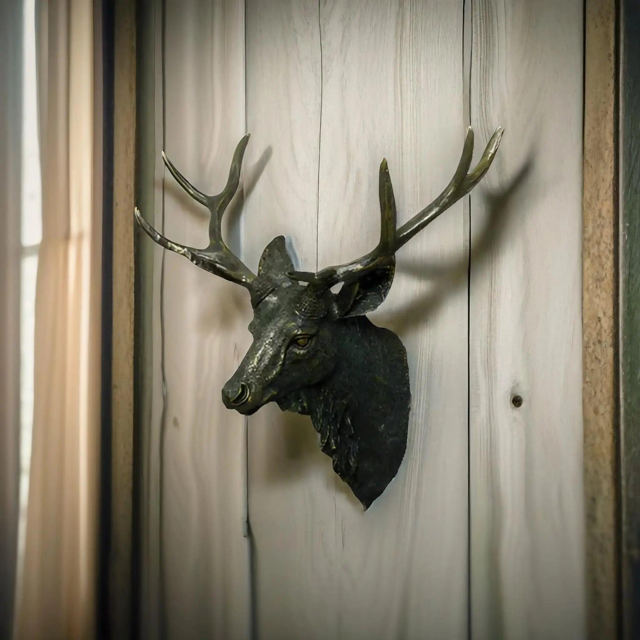 Elegant Faux Deer Head Wall Decor – Handmade Resin Art for Unique Home Accent, 40 x 45 cm 3