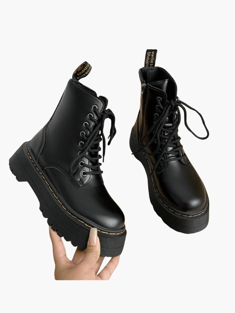 Elegant Leather Platform Boots with Chunky Sole – Comfortable and Stylish Footwear for Streetwear 2