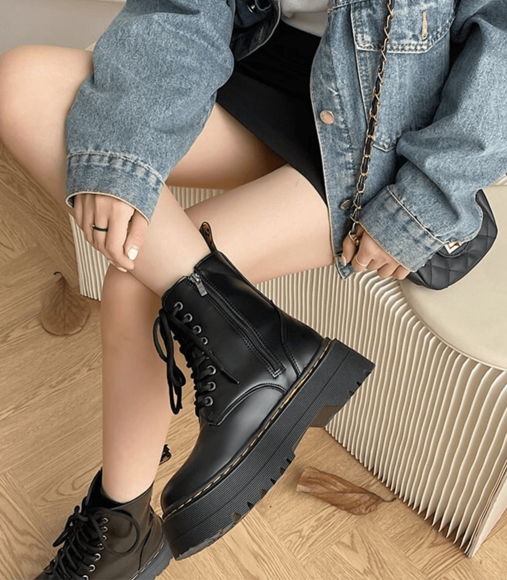 Elegant Leather Platform Boots with Chunky Sole – Comfortable and Stylish Footwear for Streetwear 3