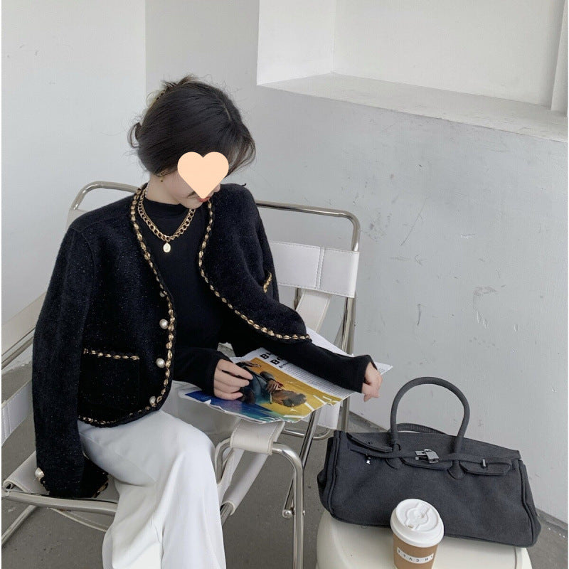 Elegant Mink Velvet Cardigan Jacket Womens with Flying Sleeves – Chic Urban Style in Beige and Black 2