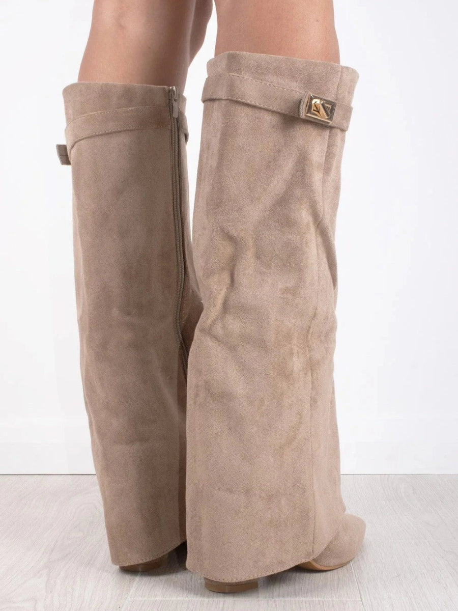 Elegant Women&#39;s Black Suede Knee High Boots with Gold Accents – Stylish and Comfortable Footwear 8