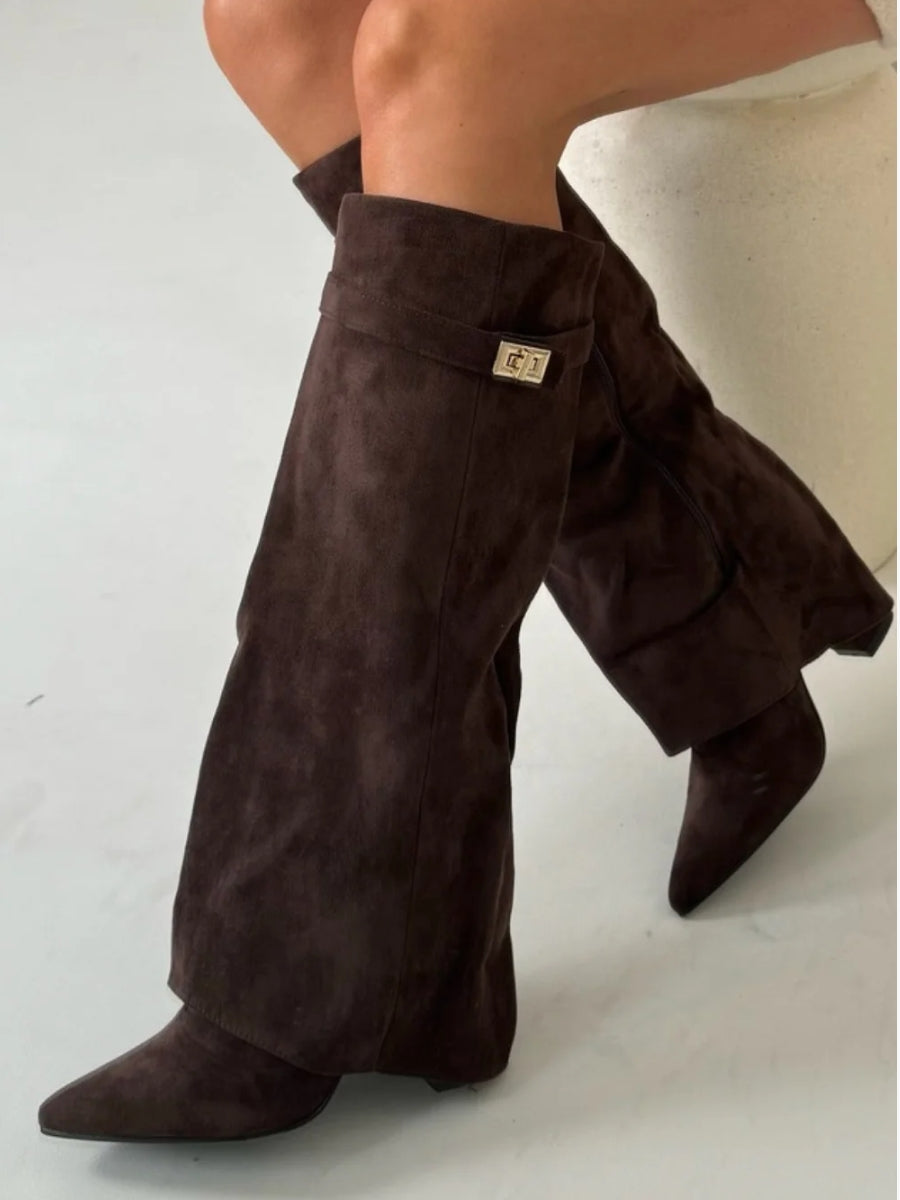 Elegant Women&#39;s Black Suede Knee High Boots with Gold Accents – Stylish and Comfortable Footwear 9