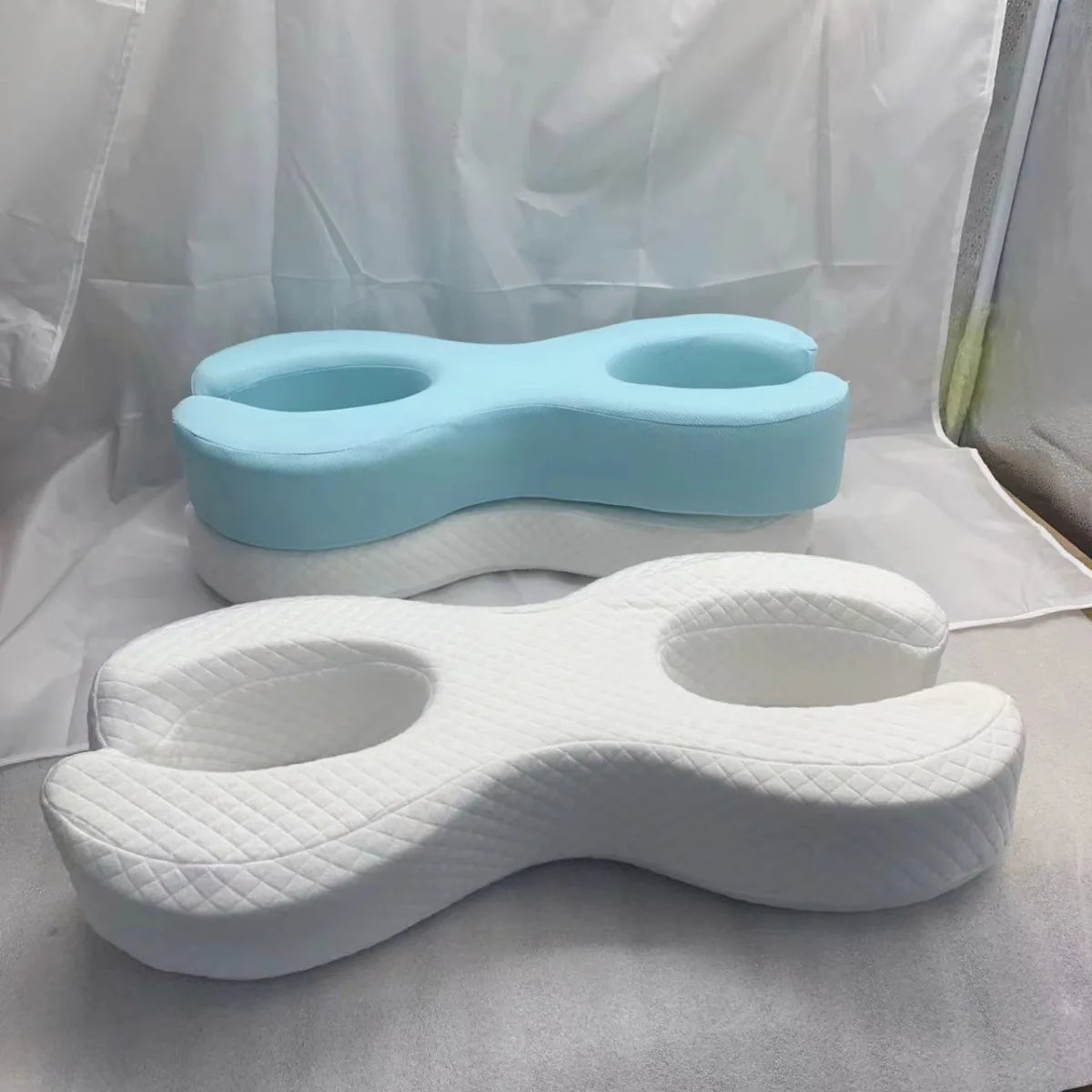 FaceAlign - Comfort Pillow for Side Sleepers and Facial Care 3