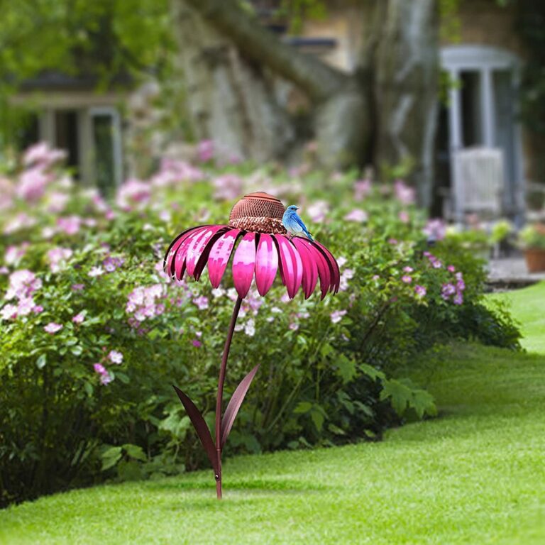FloraBloom | Elegant Decorative Metal Flower Bird Feeder for Outdoor Gardens 1