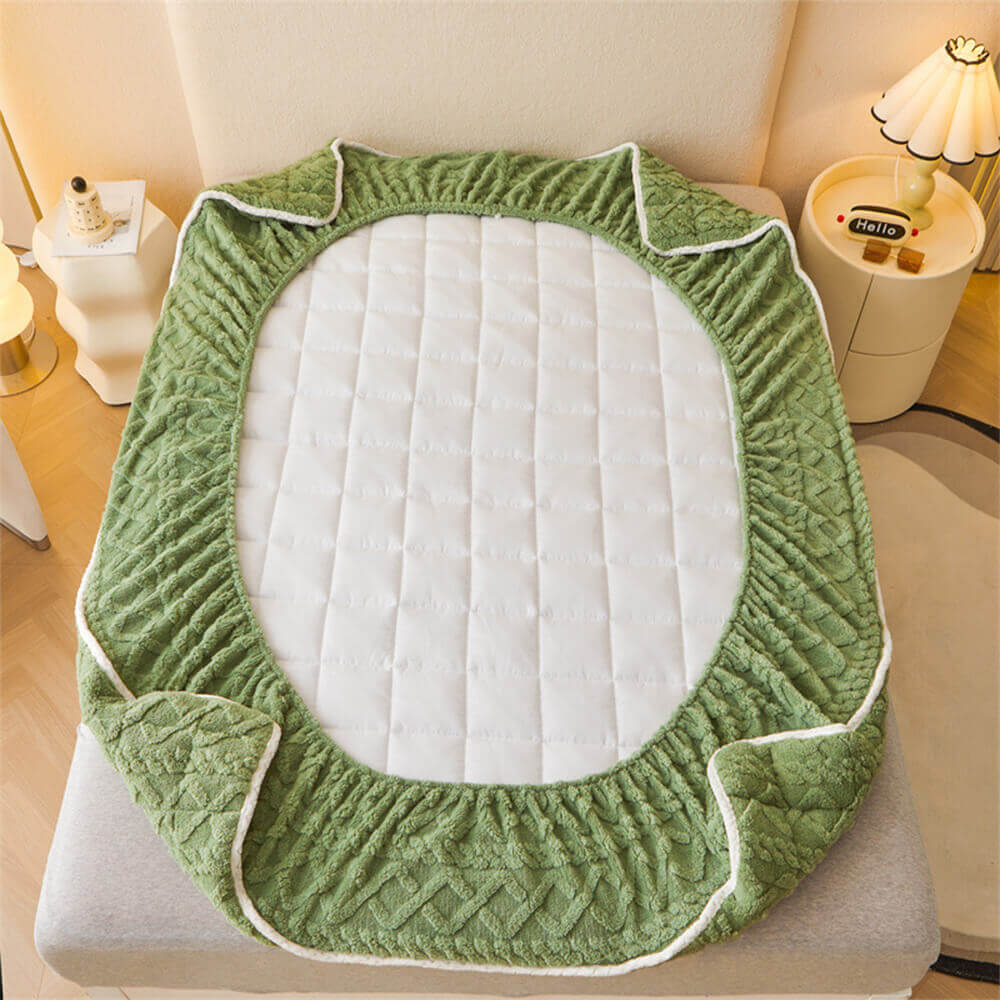 FluffNest | Cozy Soft Polyester Fitted Mattress Cover for Ultimate Comfort 2