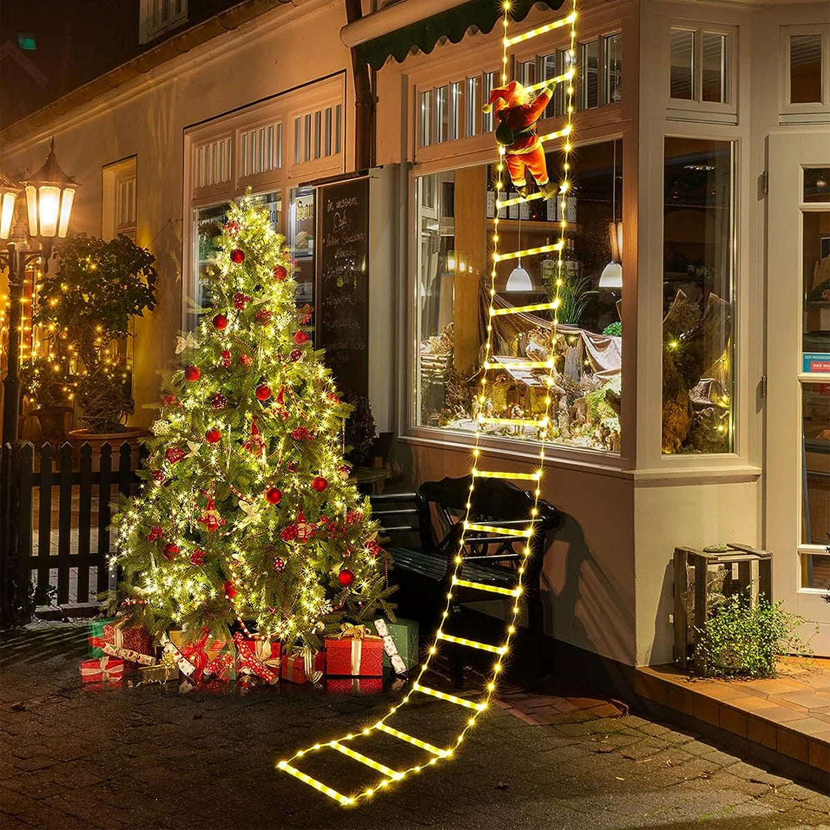 Golden Climb | Elegant Christmas Lights 2