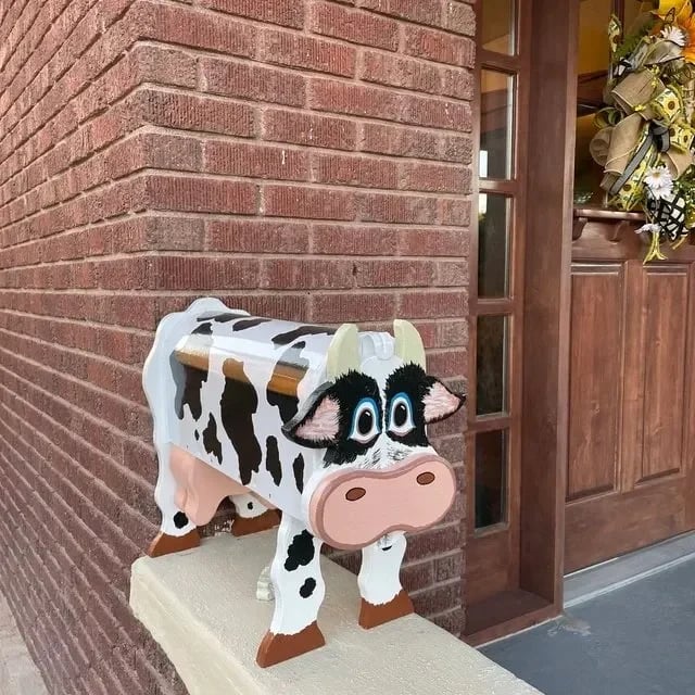 Handmade Animal Sculpture Mailbox - Unique Corrosion-Resistant Metal Garden Decor 1