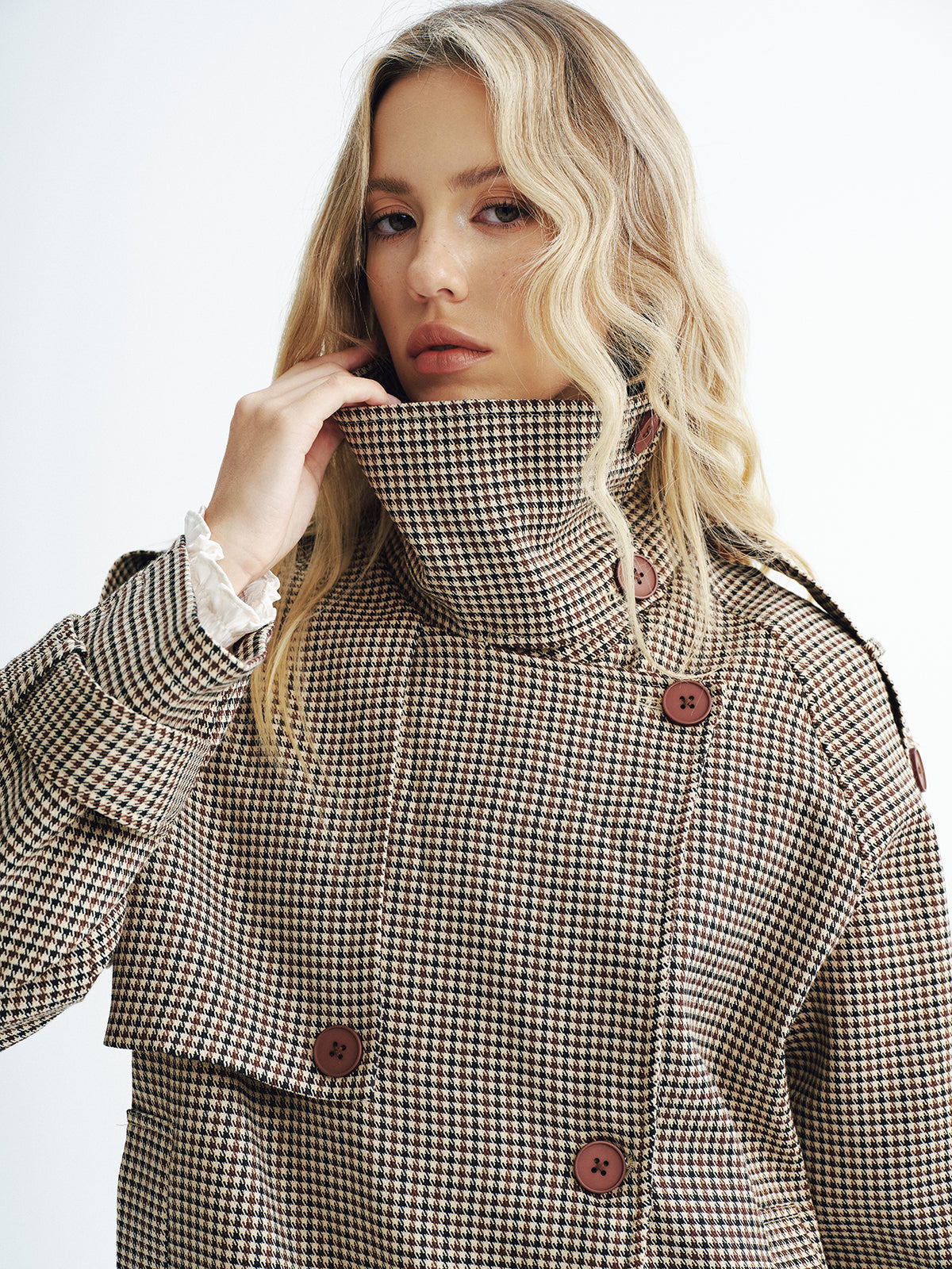 Henley | Vintage Plaid Cropped Trench Coat 3