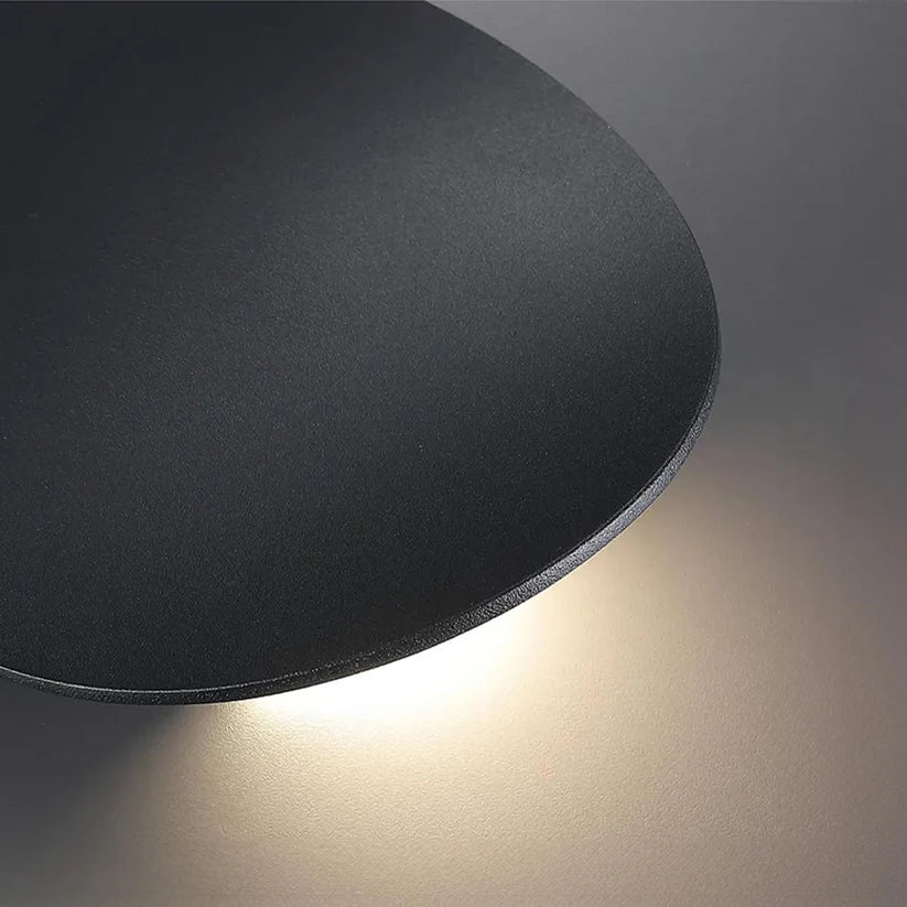 Illumaia | Minimalist Metal Wall Lamp with Circular Design 8