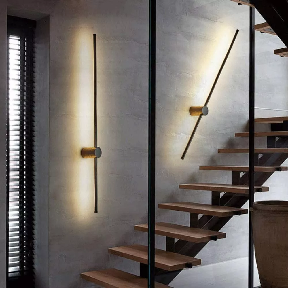 Klarvia | Luminous Line Outdoor Lamp for Modern Elegance 4