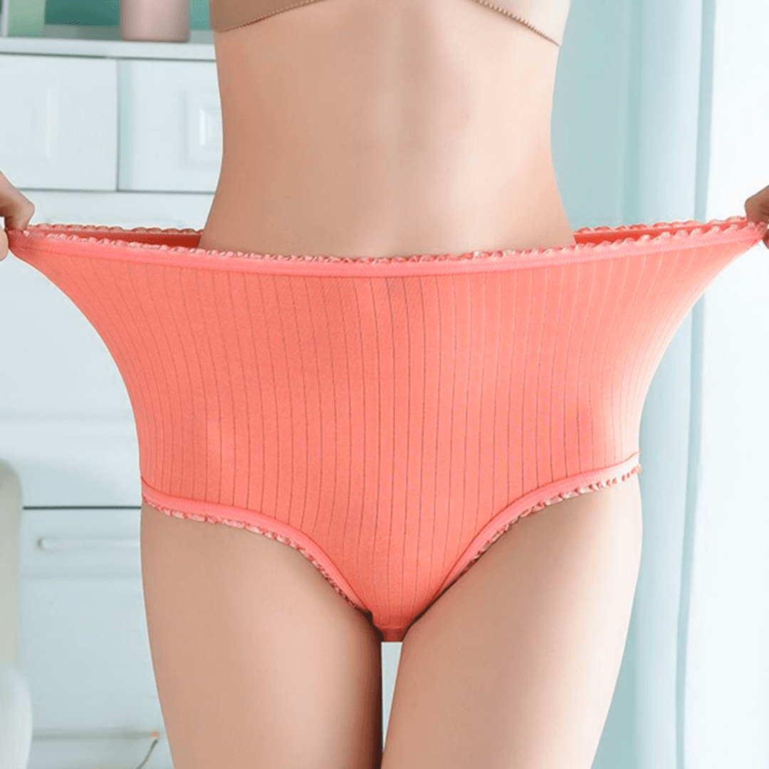 Leak-Free Women's Underwear Set of 3 – Lightweight, Absorbent, Stylish Colors in Multiple Sizes 1