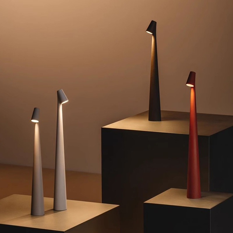Lumina | Elegant Minimalist Table Lamp 1