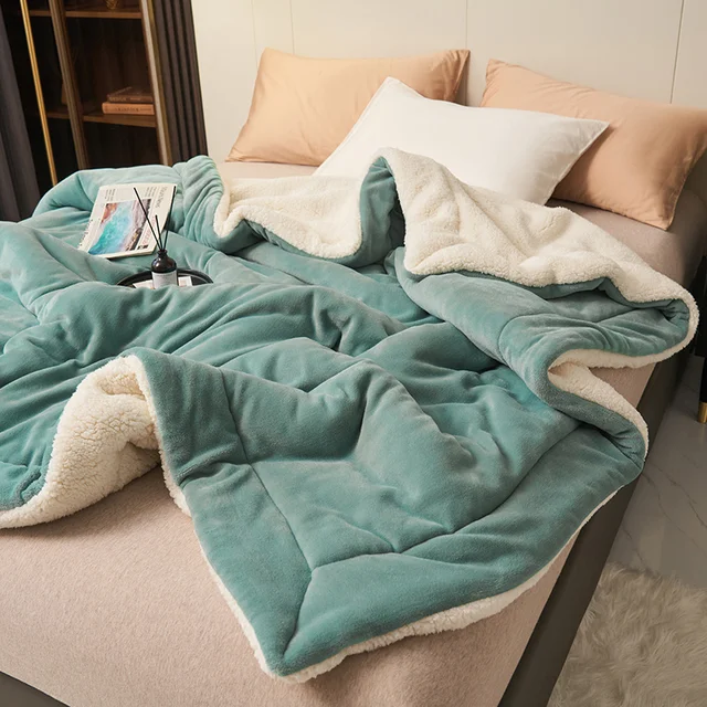 Luxurious Fleece Blanket, Plush and Fluffy, Machine Washable, Cozy Throw for Beds and Living Rooms 8