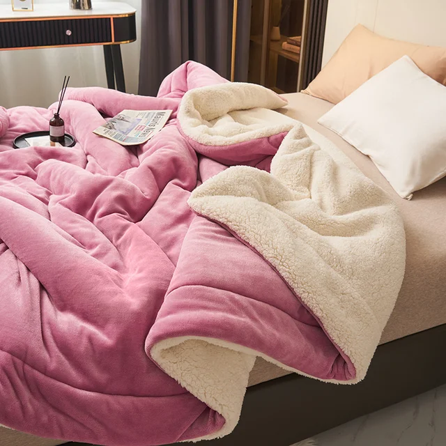 Luxurious Fleece Blanket, Plush and Fluffy, Machine Washable, Cozy Throw for Beds and Living Rooms 9